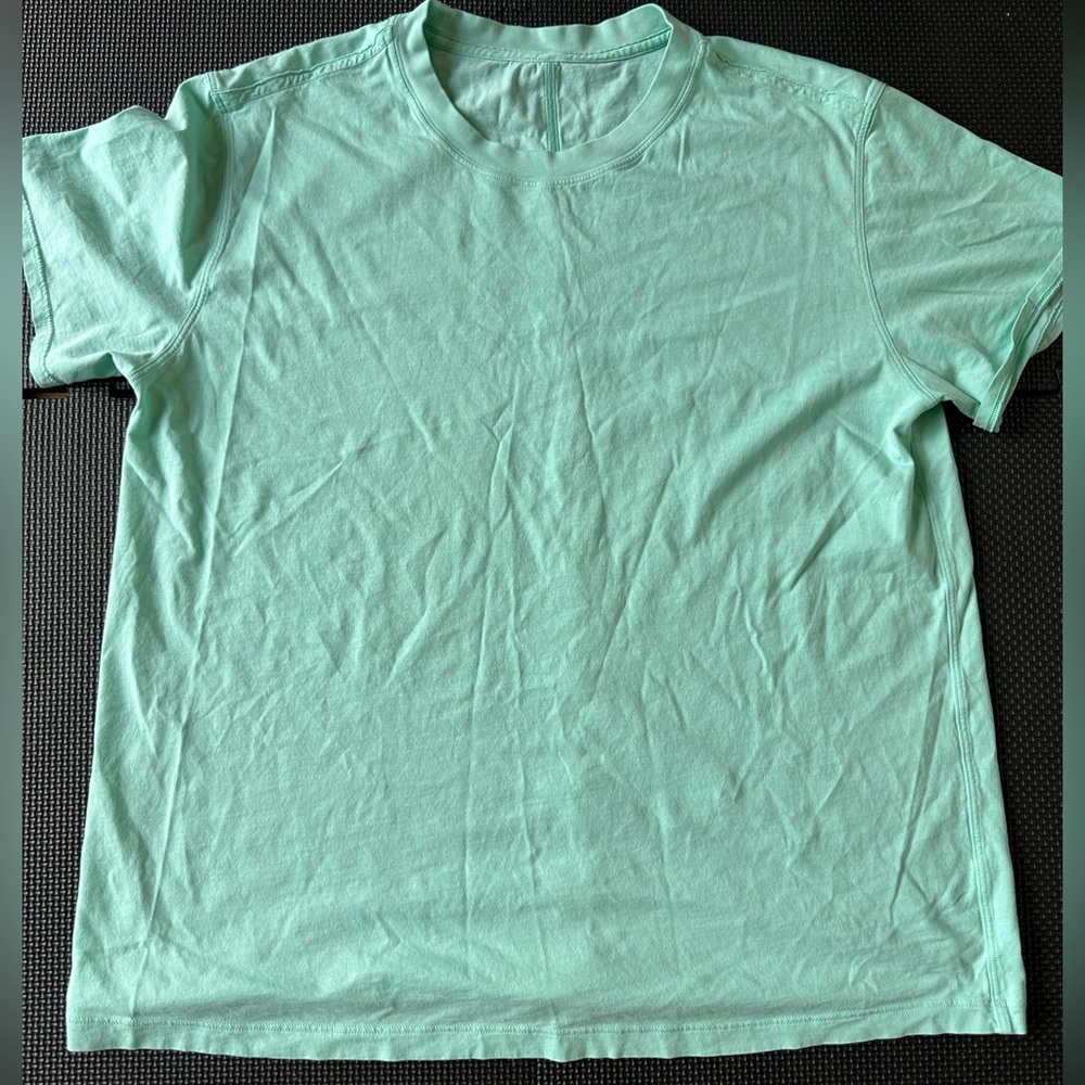 Lululemon Women’s All Yours tee. Size 8